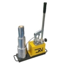 Air hydraulic aircraft axle jack
